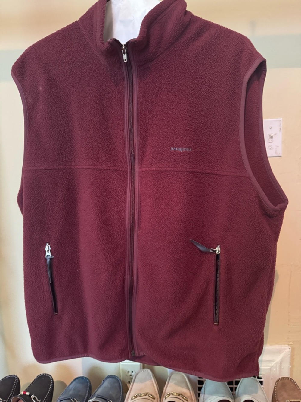 Patagonia Men's Maroon Fleece Vest with Zip Pockets